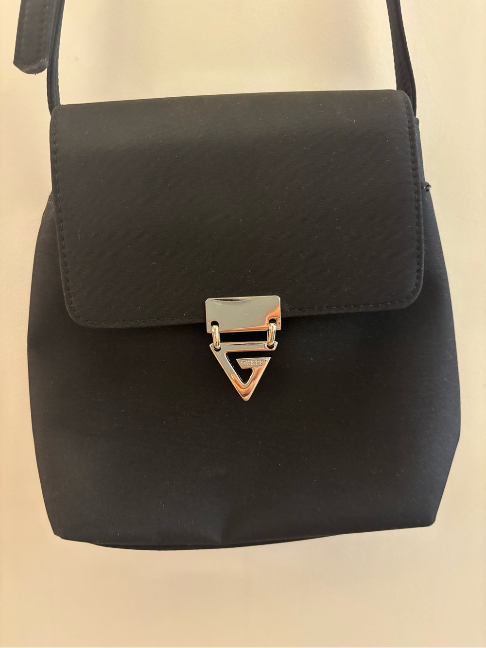 Vintage GUESS black Nylon shoulder bag